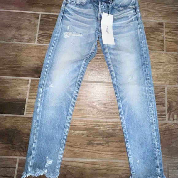 NWT Moussy Vintage Kelley Skinny Distressed Jeans Size 24 - Picture 3 of 6
